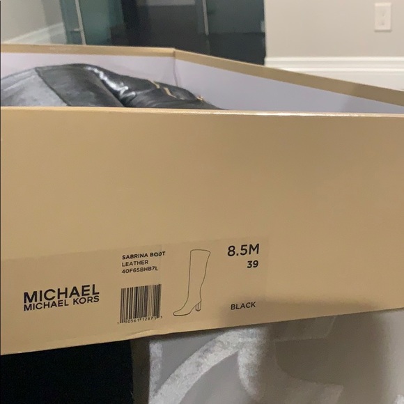 MICHAEL KORS BOOTS - Picture 4 of 4